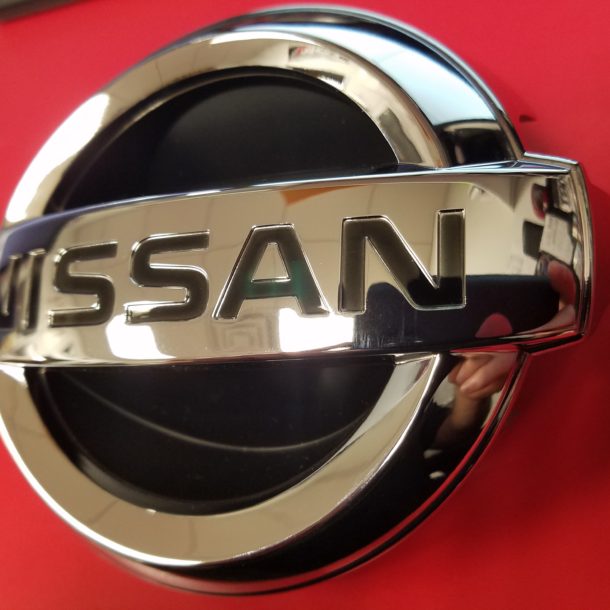 GENUINE JDM NISSAN FRONT GRILLE EMBLEM SKYLINE 370GT WILL FIT 0813
